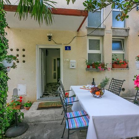 Apartment Carpe Diem "Pet Friendly" Цриквеница Экстерьер фото